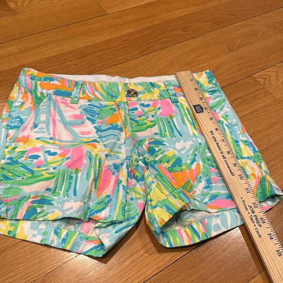 Lilly Pulitzer the Callahan short 5’ inseam size 00 . - Picture 5 of 9